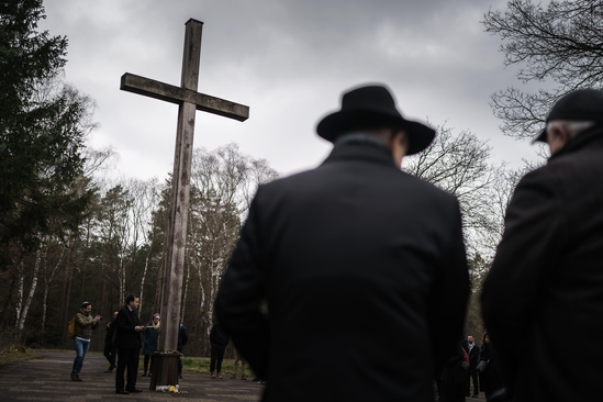 Gedenken am Hochkreuz, Pater Thomas Marx spricht das Gebet